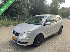 Volkswagen Polo - 1.4-16V Sportline AUTOMAAT