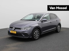 Volkswagen Polo - 1.0 TSI Life Business 95 PK | Navigatie | Parkeersensoren | Apple Carplay | Android Auto |