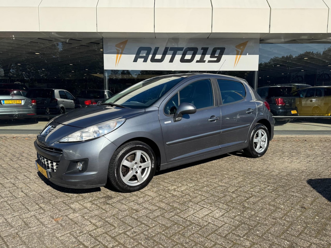 Peugeot 207 - 1.4 VTi Access 1.4 VTi Access - AutoWereld.nl