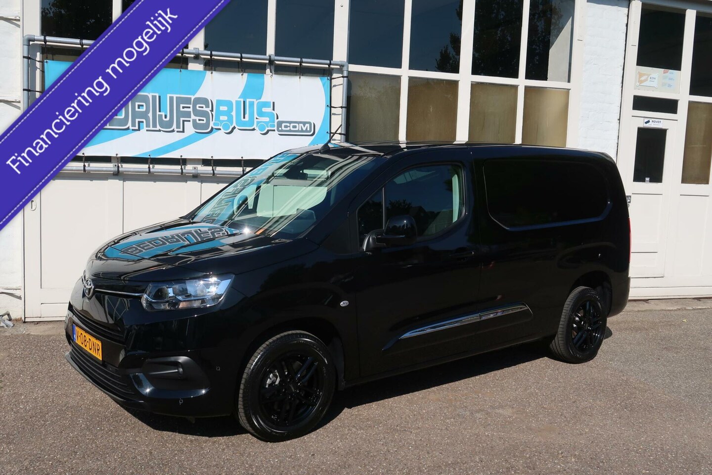 Toyota ProAce City - Toyota 10GARANTIE | L2H1 | NIEUW & DIRECT LEVERBAAR 1.5 D-4D Live Long - AutoWereld.nl