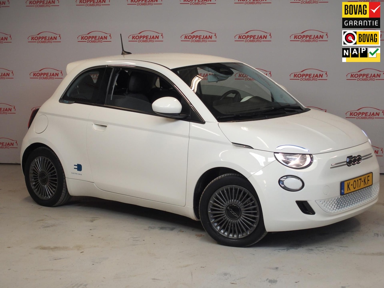 Fiat 500e - Business Launch Edition 42 kWh NL auto, Carplay Cruise, €2000 subsidie - AutoWereld.nl