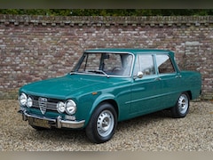 Alfa Romeo Giulia - 1300 Super "Lusso" Superb and original condition, Two owners since 1971, Part of a beautif