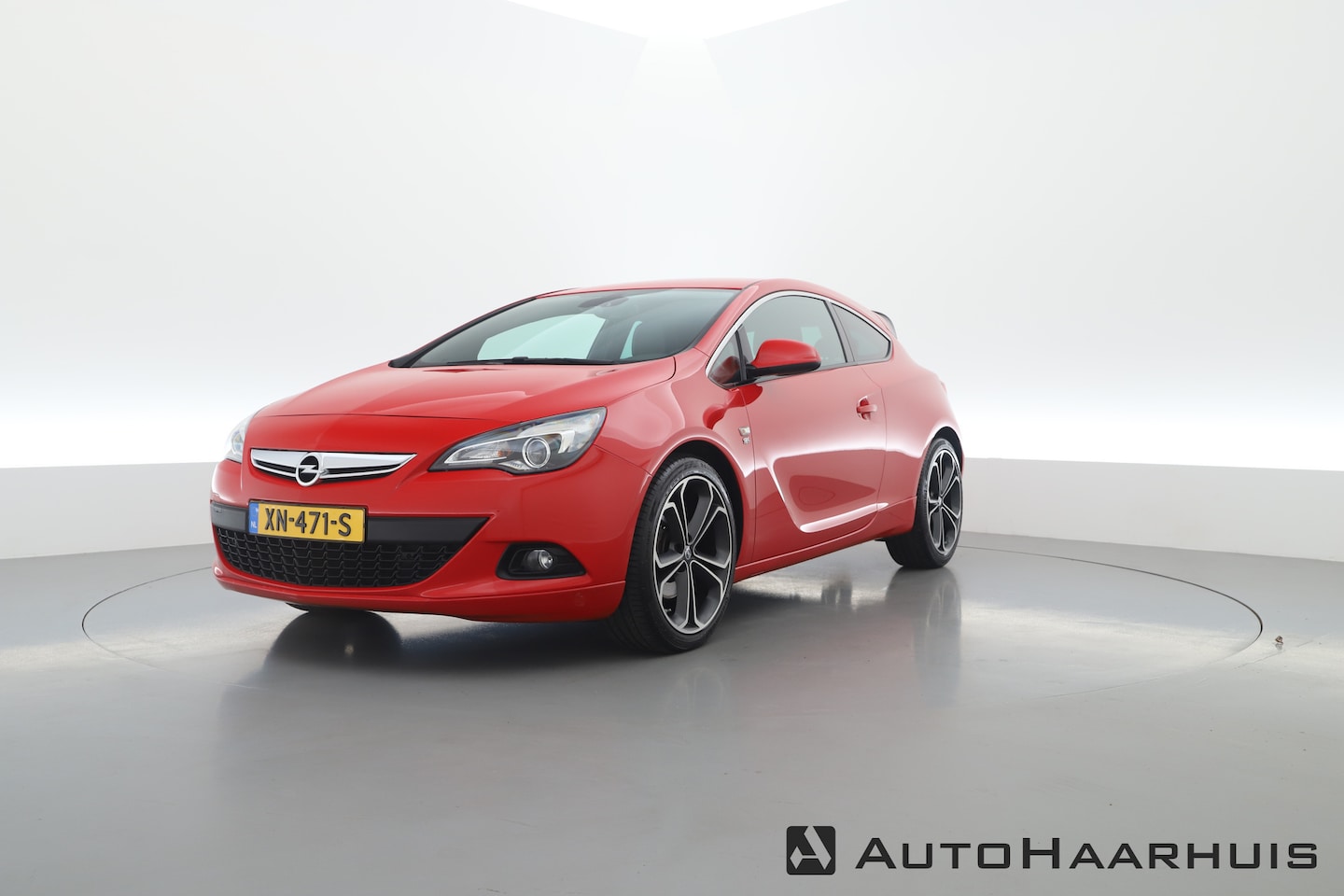 Opel Astra GTC - 1.4 Turbo Sport | OPC Line | Navi | PDC | 20" | Afn. Trekhaak - AutoWereld.nl