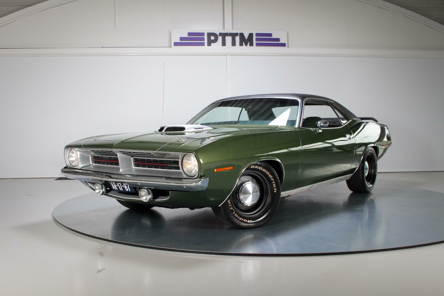 Plymouth Cuda - 340 4-Speed Manual Matching Numbers - AutoWereld.nl