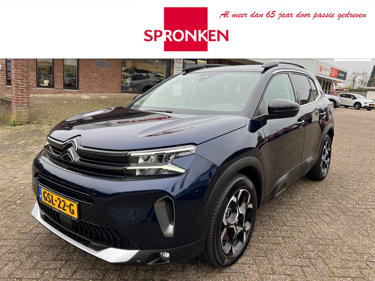 Citroën C5 Aircross - 225 pk Plug in Hybride Shine Panorama schuif/kanteldak-Navi-Camera-Keyless - AutoWereld.nl