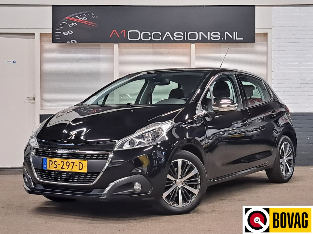 Peugeot 208 - 1.2 PureTech Allure + NAVI - AutoWereld.nl