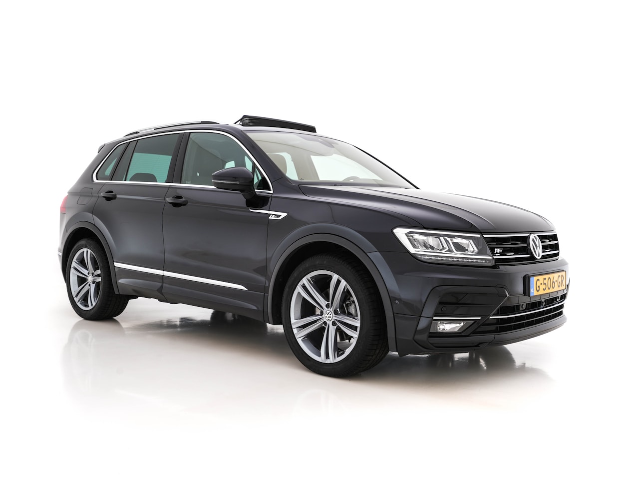 Volkswagen Tiguan - 1.5 TSI ACT Highline Business R Aut. *PANO | ADAPTIVE-CRUISE | VIRTUAL-COCKPIT | KEYLESS | - AutoWereld.nl