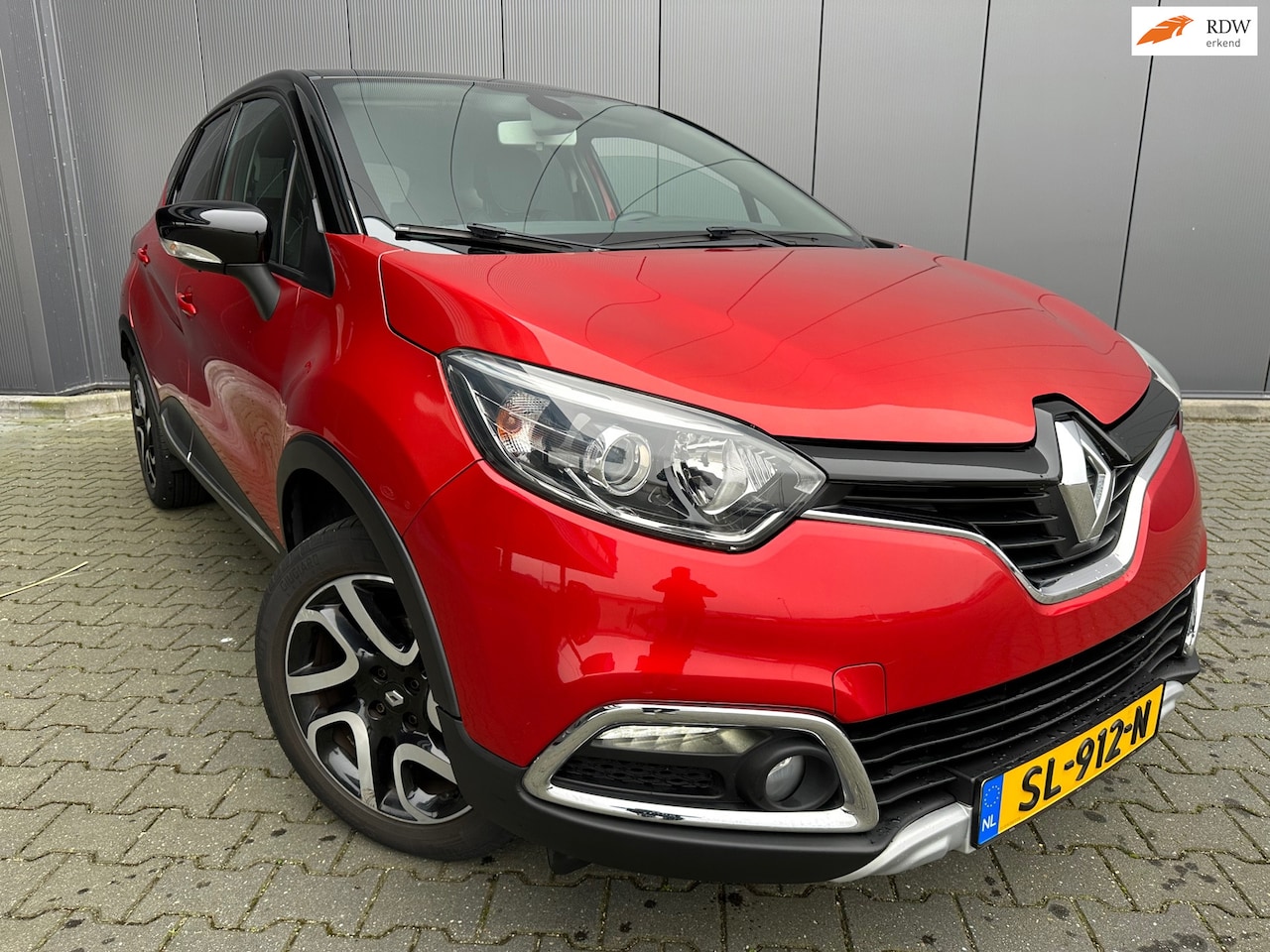 Renault Captur - 0.9 TCe Xmod / Leder / Navi / Camera / PDC / Cruise - AutoWereld.nl