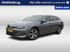 Volkswagen Passat Variant - 1.5 eHybrid 204PK DSG Elegance Business / Elektrisch Uitklapbare Trekhaak / Trailer Assist