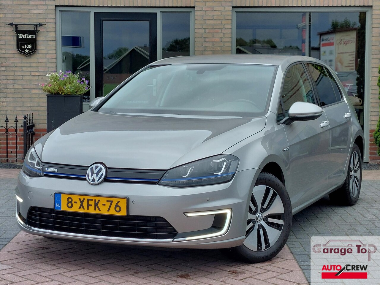 Volkswagen e-Golf - | Camera | PDC v+a | NAP | 12 mnd garantie - AutoWereld.nl