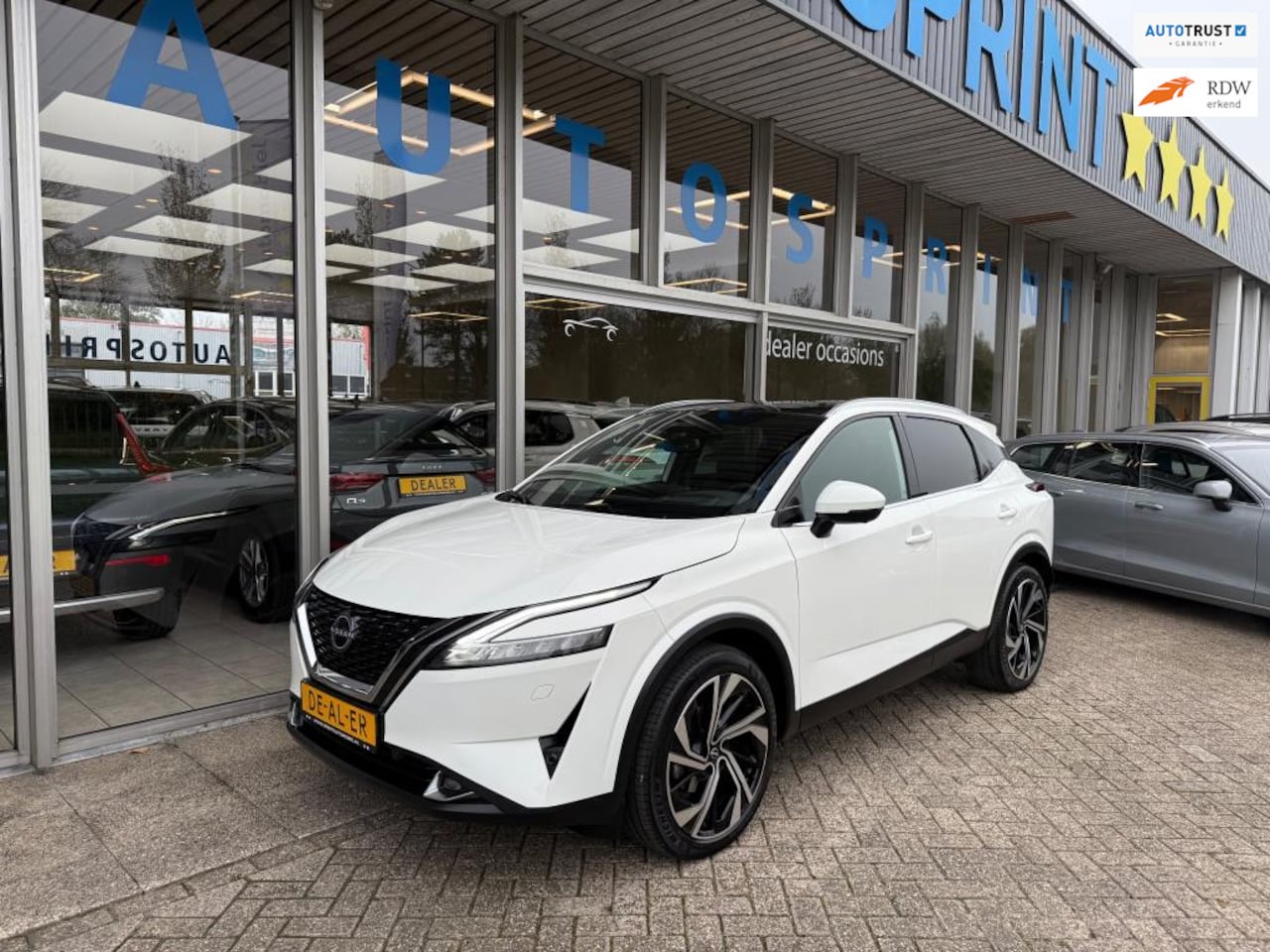 Nissan Qashqai - 1.3 MHEV Xtronic Tekna Plus 158PK /PANORAMADAK / 360 CAMERA / LEDER - AutoWereld.nl