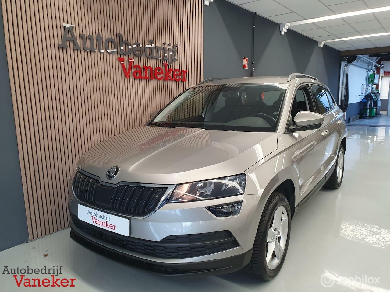 Skoda Karoq - 1.0 TSI Ambition|Carplay|Cruise|Dealer onderhouden - AutoWereld.nl