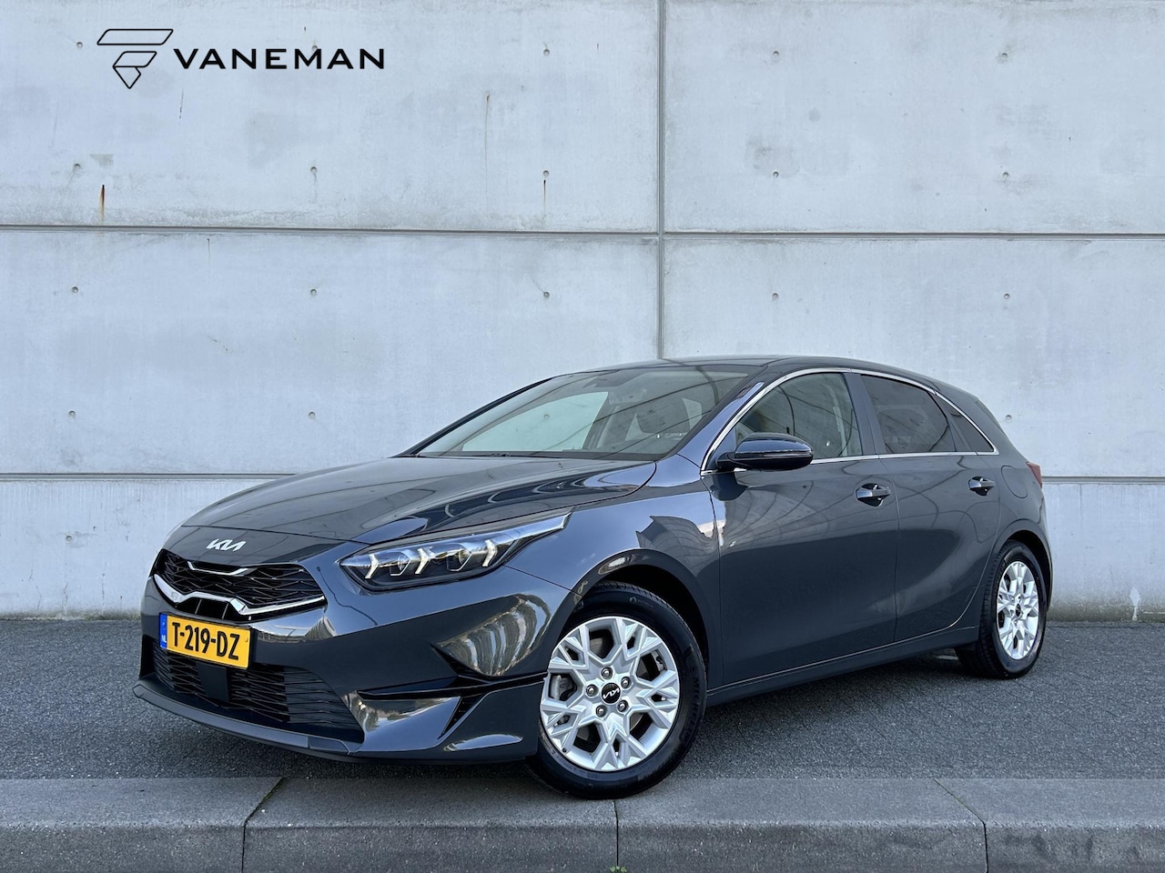 Kia Cee'd - Ceed 1.5 T-GDi DynamicPlusLine | Camera | Navi | H-Leder | Stuur-/Stoelverwarming | Key-Le - AutoWereld.nl