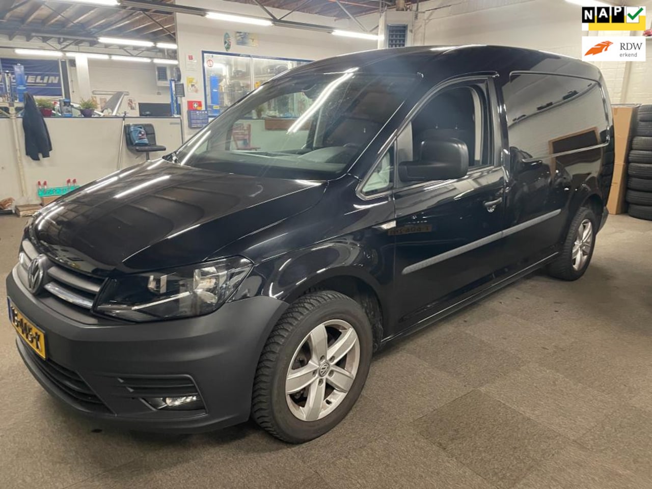 Volkswagen Caddy Maxi - 2.0 TDI L2H1 BMT Comfortline Navi - AutoWereld.nl