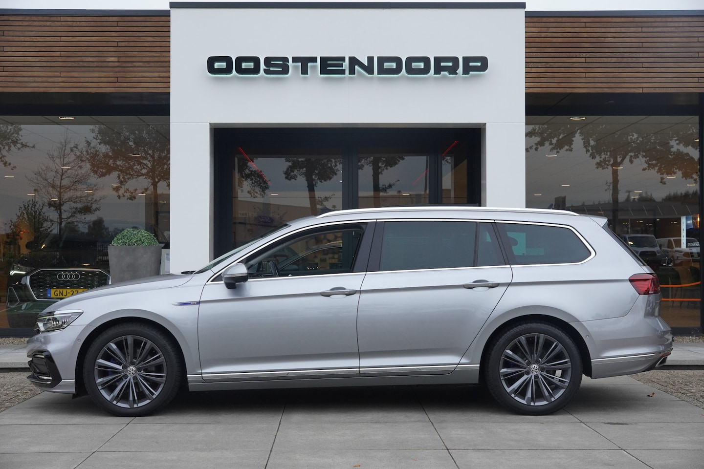 Volkswagen Passat Variant - 1.4TSI/218pk PHEV GTE Highline|2020|Leer|Panoramadak|Trekhaak|Virtual Cockpit|Keyless|18"L - AutoWereld.nl