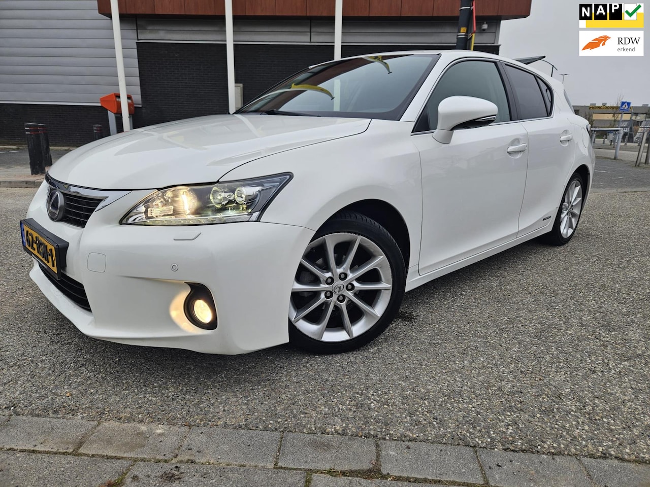 Lexus CT 200h - GARANTIE Hybrid 180k km NAP Navi Camera - AutoWereld.nl