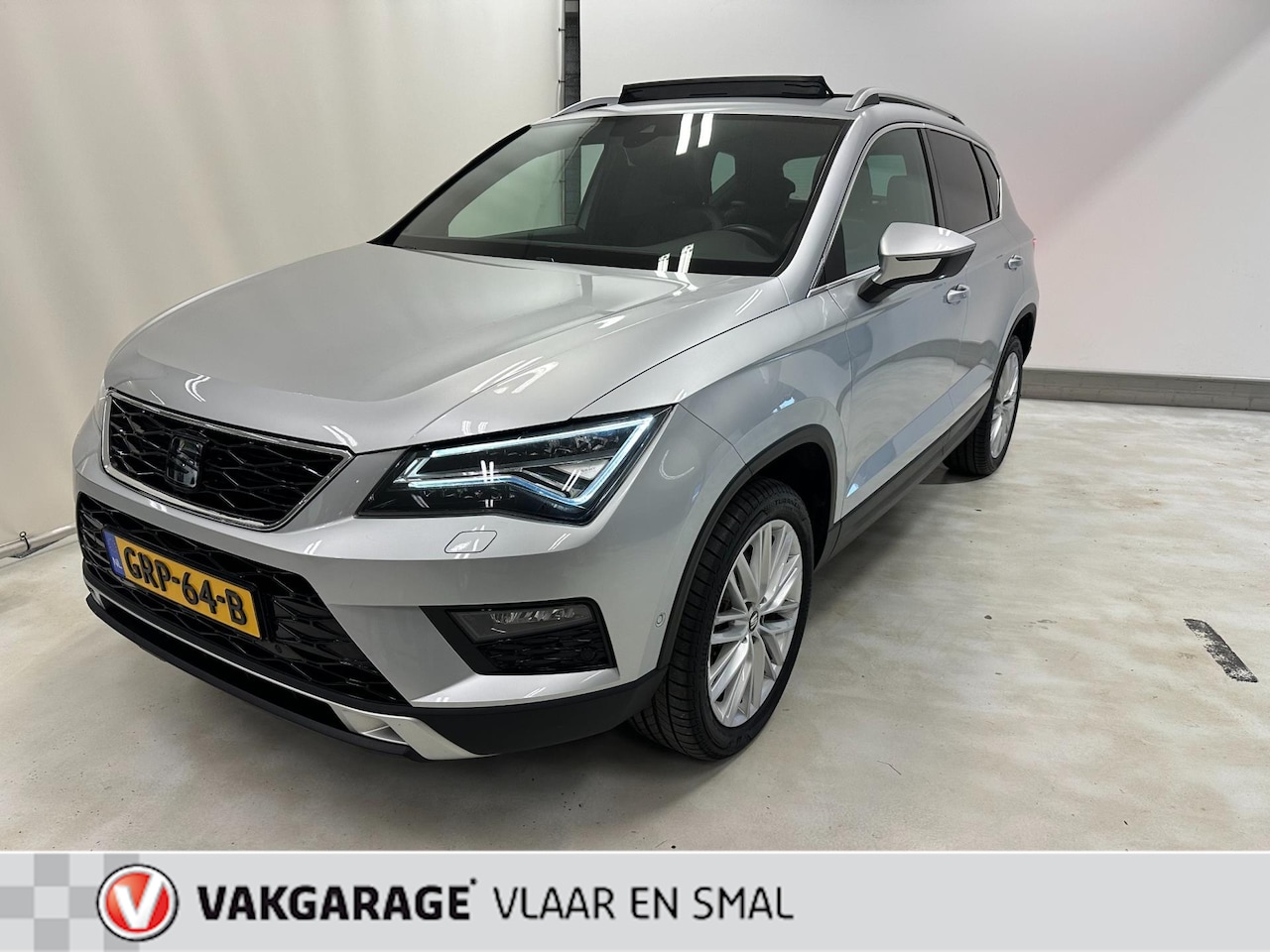 Seat Ateca - 1.4 EcoTSI Xcellence Leder-Schuifdak-Camera-electrischeklep-Luxe uitvoering - AutoWereld.nl