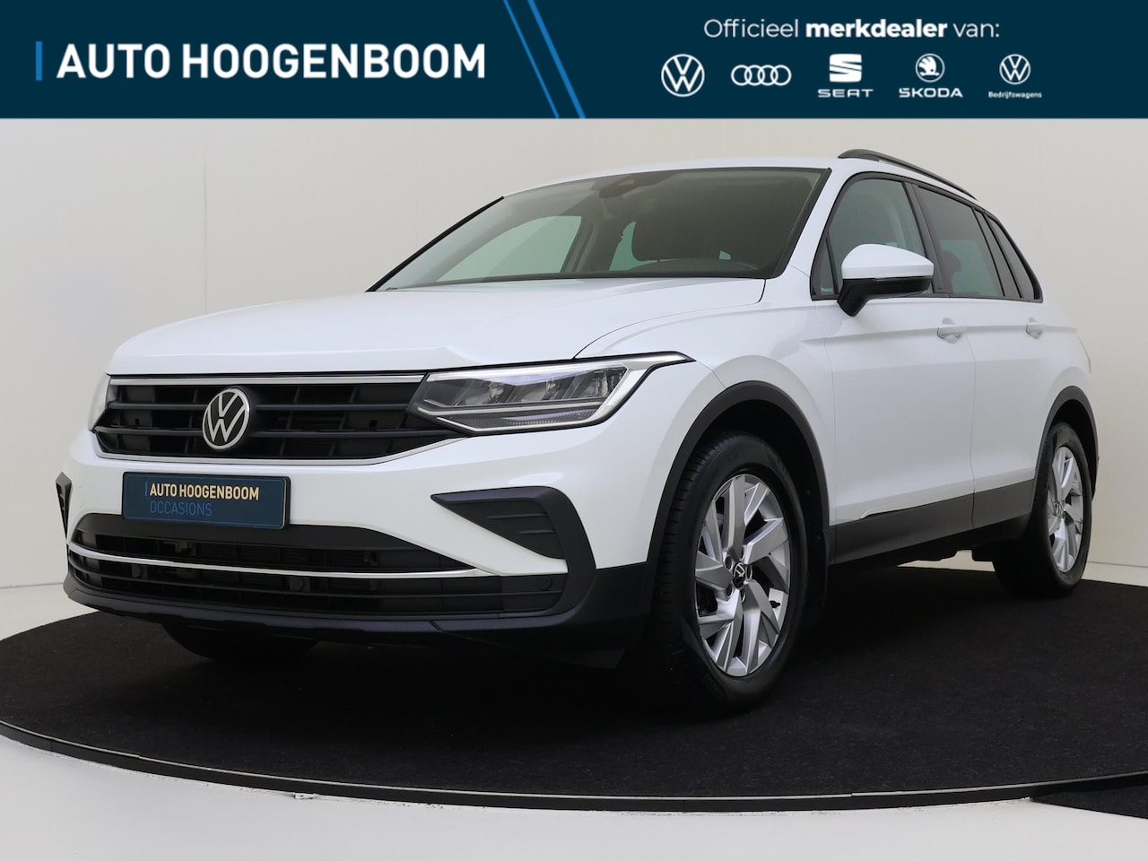 Volkswagen Tiguan - 1.5 TSI Life | Trekhaak | Achteruitrijcamera | Stoel-en stuurwielverwarming | 3-Zone airco - AutoWereld.nl