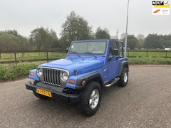 Jeep Wrangler - 2.5i Softtop Hardtop 4X4 Benzine Airco