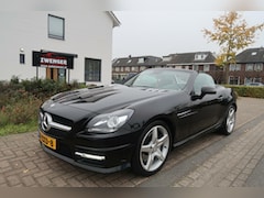 Mercedes-Benz SLK-klasse - 200 AUT|AMG|PANORAMADAK|RODE-GORDELS|NAVIGATIE|AIRSCARF|DEALER ONDERHOUDEN|ORIGINEEL NEDER