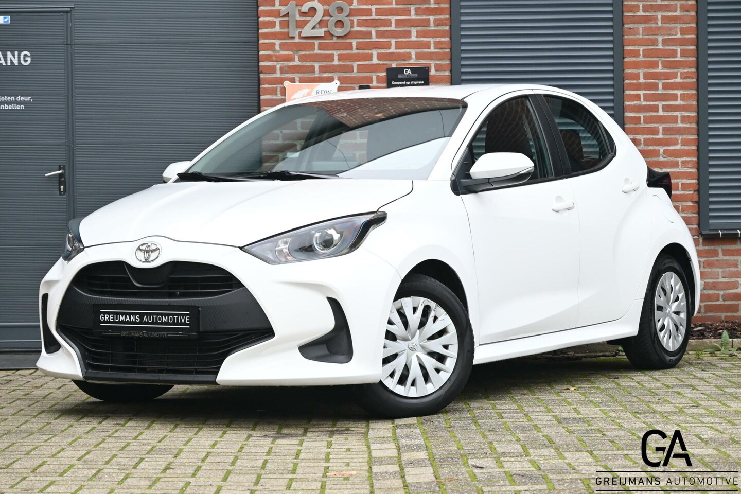 Toyota Yaris - 1.0 VVT-i Comfort 1.0 VVT-i Comfort - AutoWereld.nl