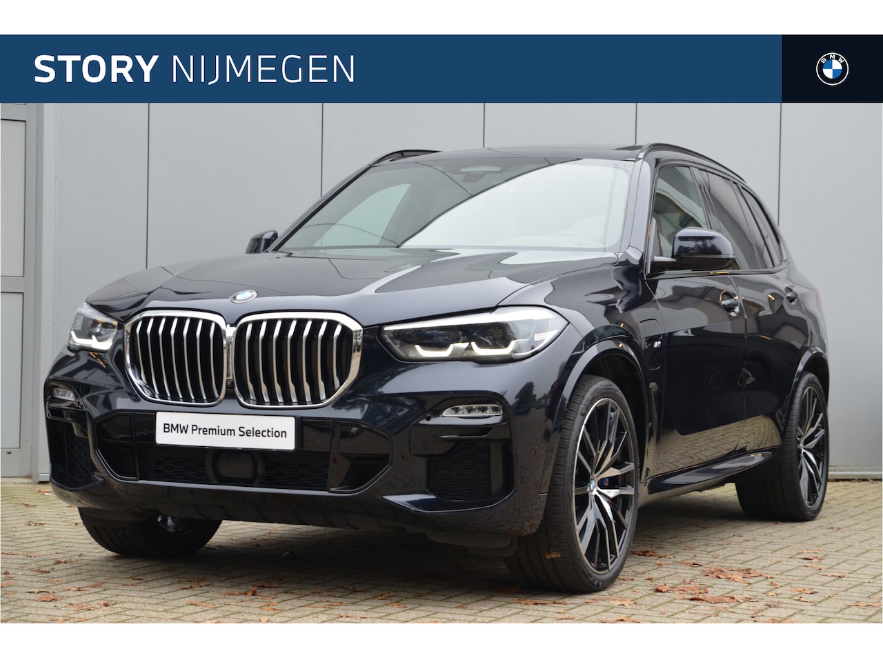 BMW X5 - xDrive45e High Executive M Sport Automaat / Panoramadak / Adaptieve LED / Parking Assistan - AutoWereld.nl