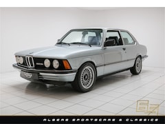 BMW 3-serie Coupé - 323i E21 * All original * Perfect condition * 111k km