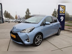 Toyota Yaris - 1.5 Hybrid Premium Trekhaak, 1e eig, Pano, Clima, Keyless, NL auto WINTERSALE