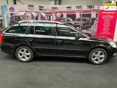 Skoda Octavia Combi - 1.2 TSI Elegance Business Line XENON TREKHAAK