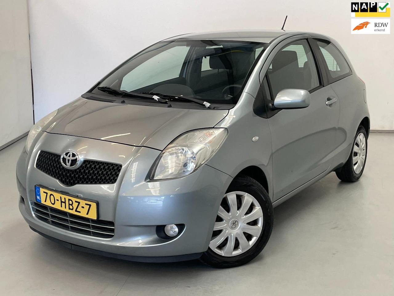 Toyota Yaris - 1.3 VVTi Sol MMT / Automaat / Airco / NL-auto - AutoWereld.nl