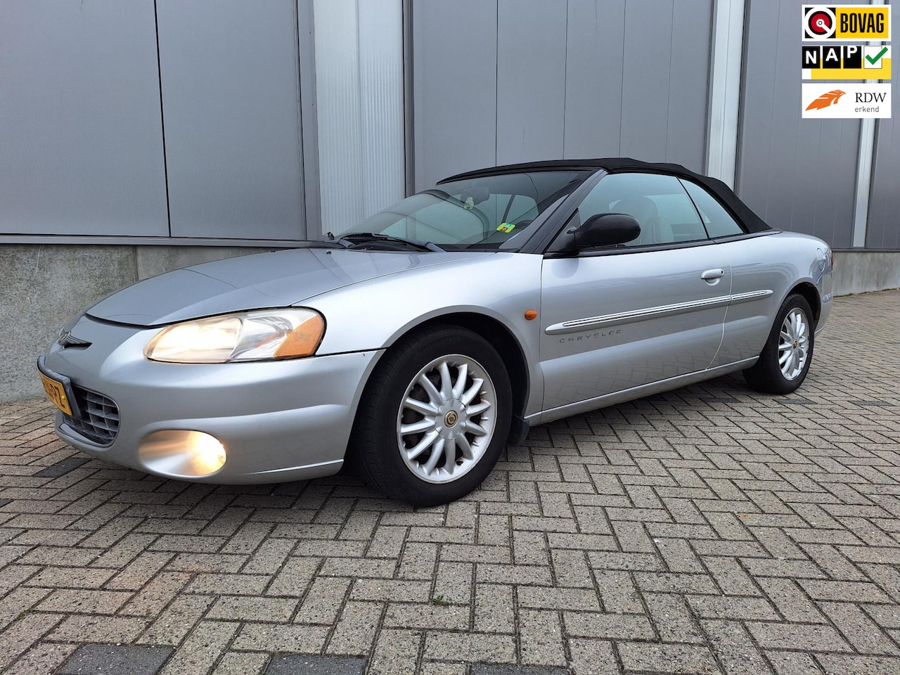 Chrysler Sebring Cabrio - 2.0i-16V LX Convertible - AutoWereld.nl