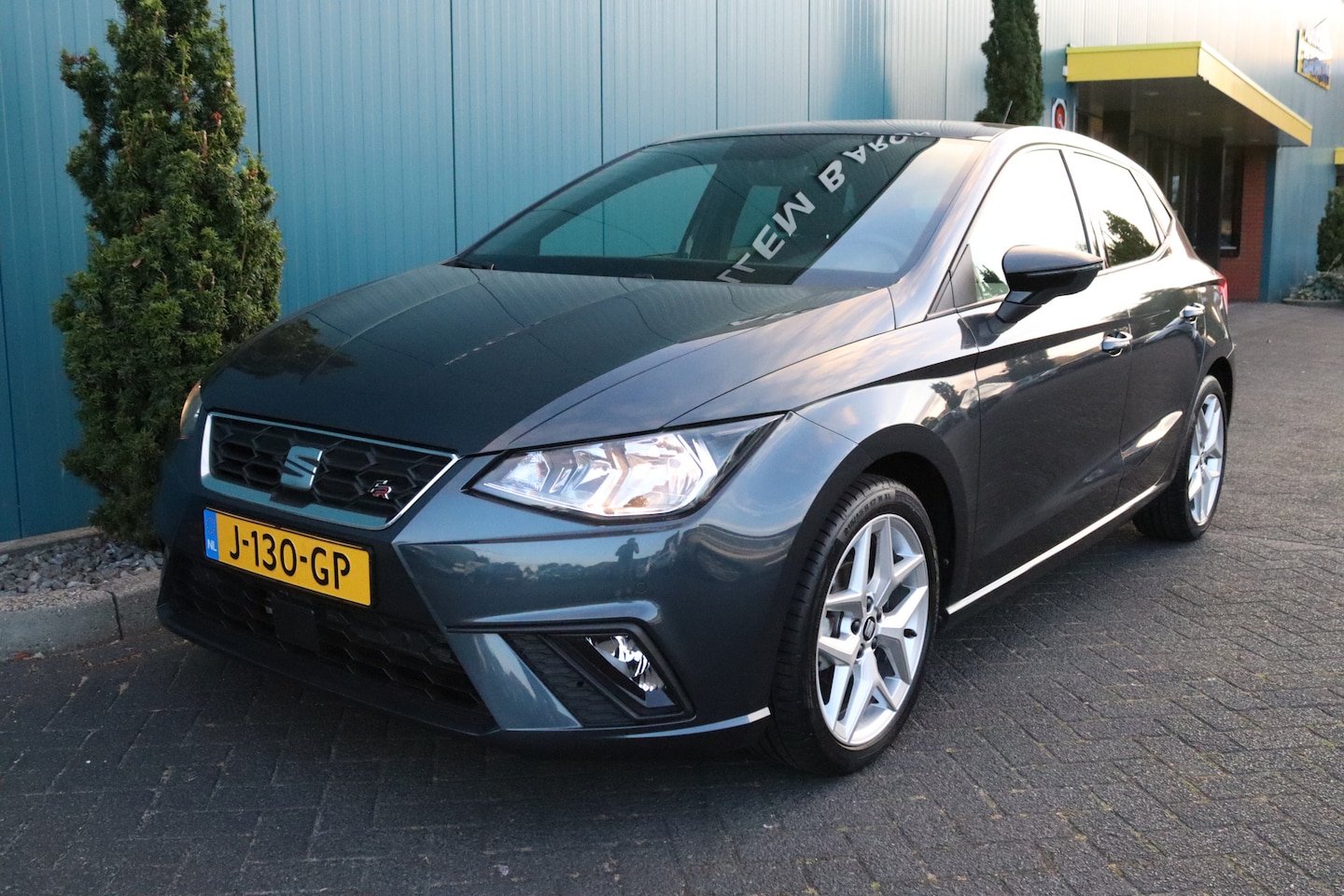 Seat Ibiza - 1.0 TSI FR Business Intense/ECC/CC/NAV/CARPLAY/PDC.V+A/A.R.CAM/LMV,17/DCC - AutoWereld.nl