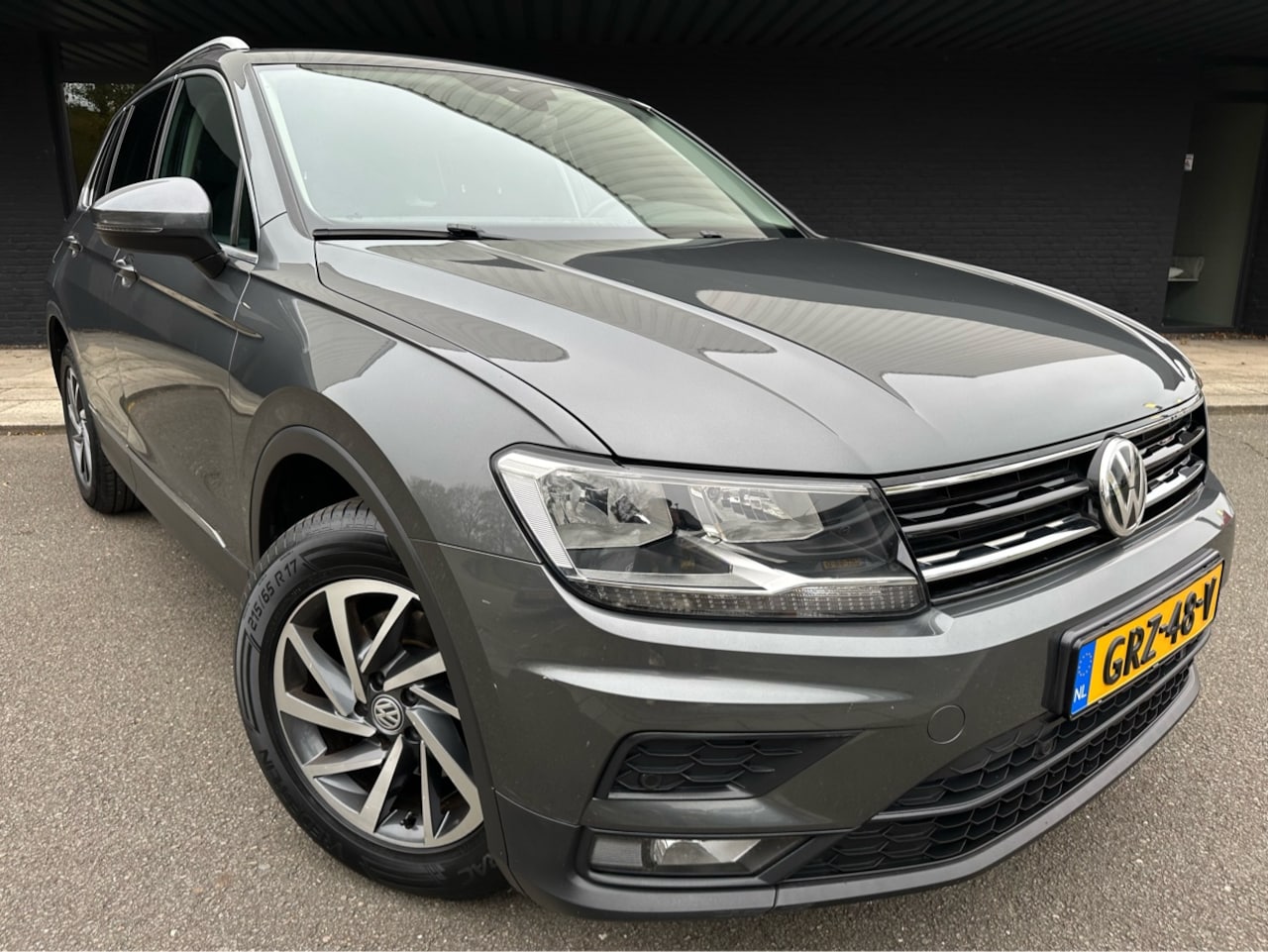 Volkswagen Tiguan - 1.4 TSI Sound editie - AutoWereld.nl