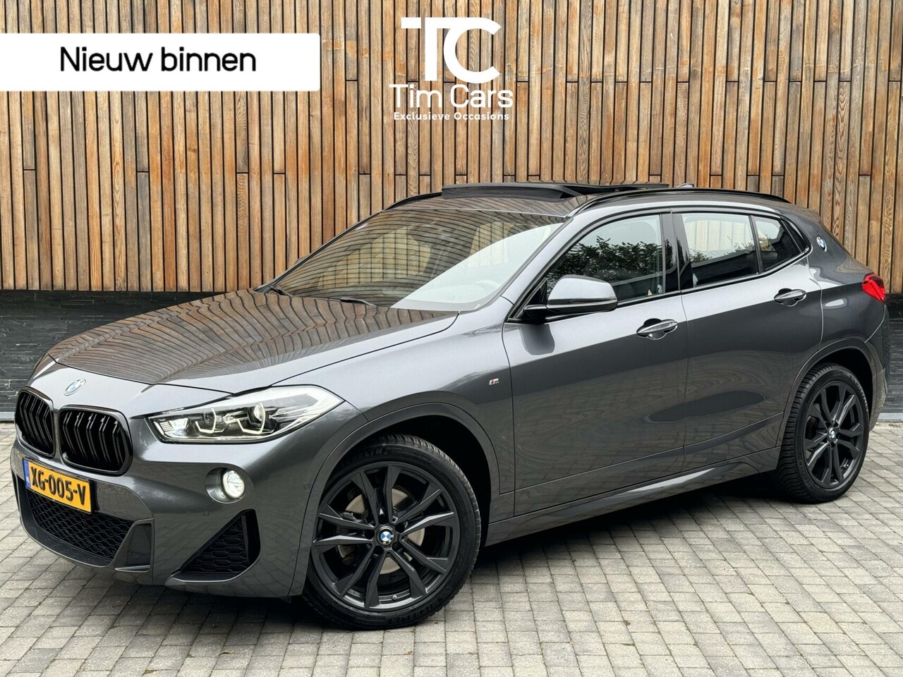 BMW X2 - sDrive18i High Executive M-sport Automaat | Panoramadak | Lederen interieur | LED verlicht - AutoWereld.nl