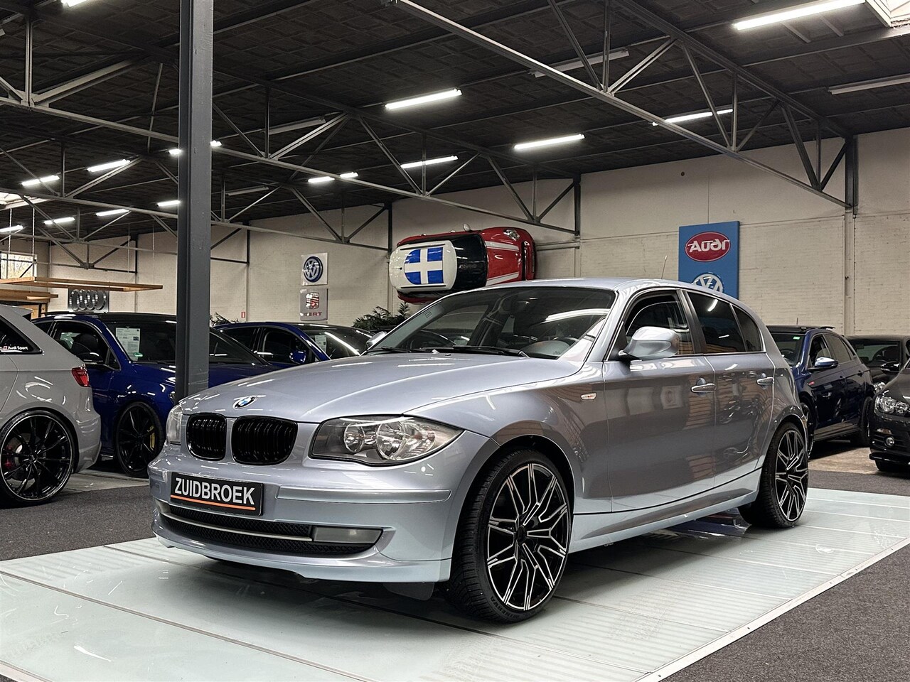 BMW 1-serie - 116i LCI 5-Deurs Airco Stuurbed. Bleutooth NW Ketting - AutoWereld.nl