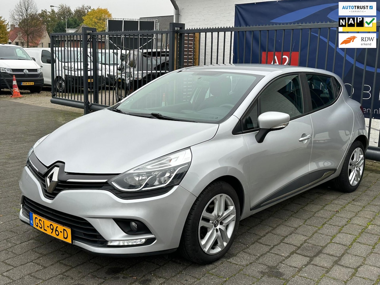 Renault Clio - 0.9 TCe Life / AIRCO / CRUISE CONTROL / BLUETOOTH - AutoWereld.nl