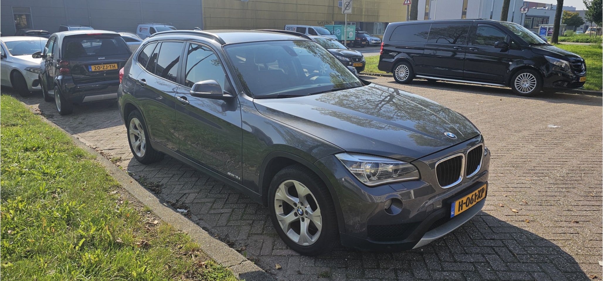 BMW X1 - sDrive18d High Executive - AutoWereld.nl