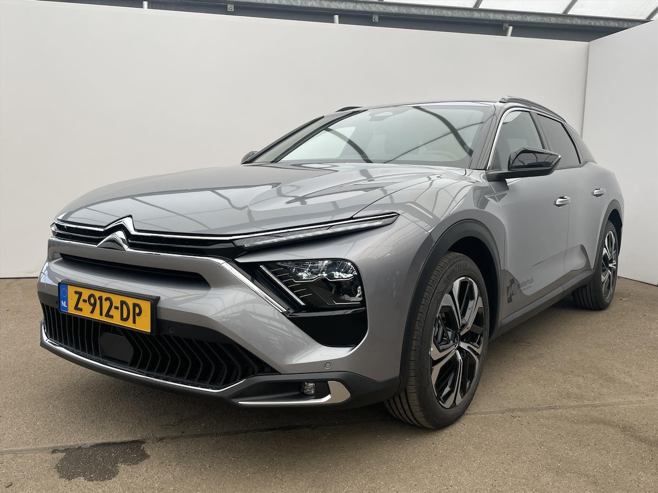 Citroën C5 X - 1.2 PureTech 130pk Autom Plus - AutoWereld.nl