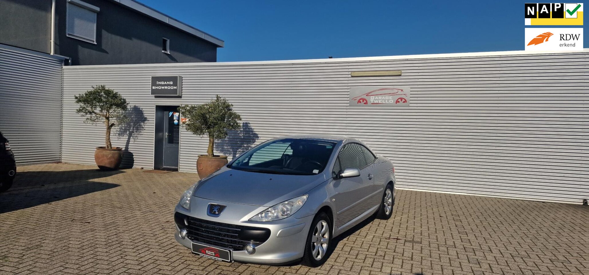 Peugeot 307 CC - 2.0-16V clima, stoel-verwarming, lm,velgen ,volleder,navigatie ,metalic-lak, - AutoWereld.nl