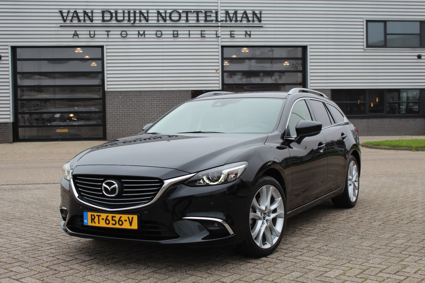 Mazda 6 Sportbreak - 2.0 SkyActiv-G 165 GT-M Line / Camera / Keyless / N.A.P. - AutoWereld.nl