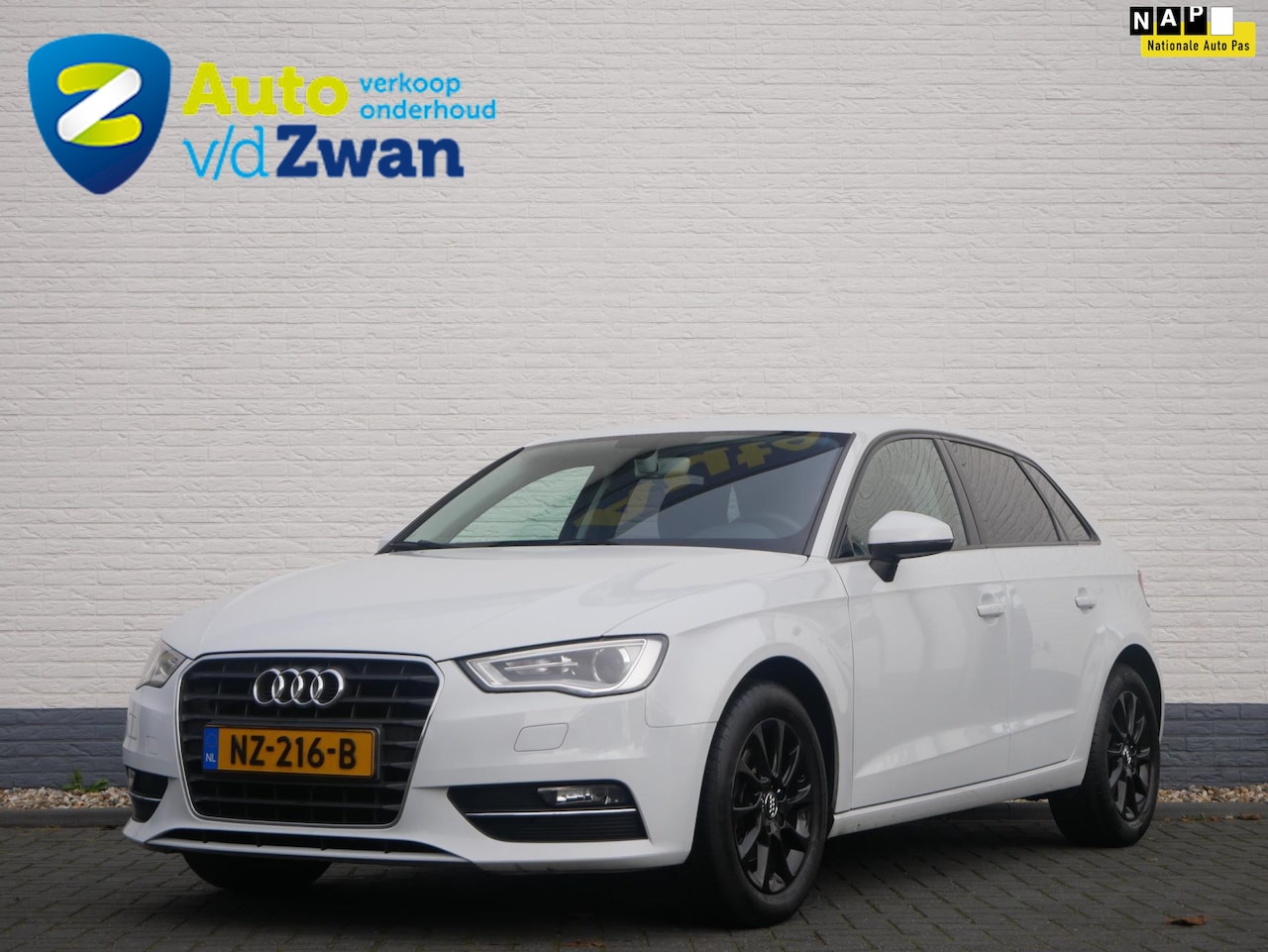 Audi A3 Sportback - 1.6 TDI Ambition Automaat/5drs/Navi/Cruise - AutoWereld.nl