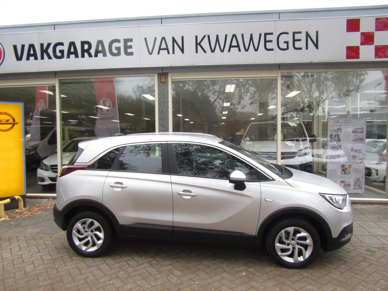 Opel Crossland X - 1.2 TURBO INNOVATION NAVIGATIE BLUETOOTH - AutoWereld.nl