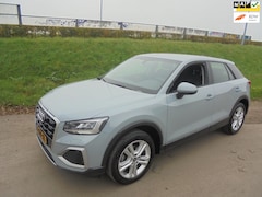 Audi Q2 - Q2 30 tfsi Business Edition airco lmv navigatie xenon led