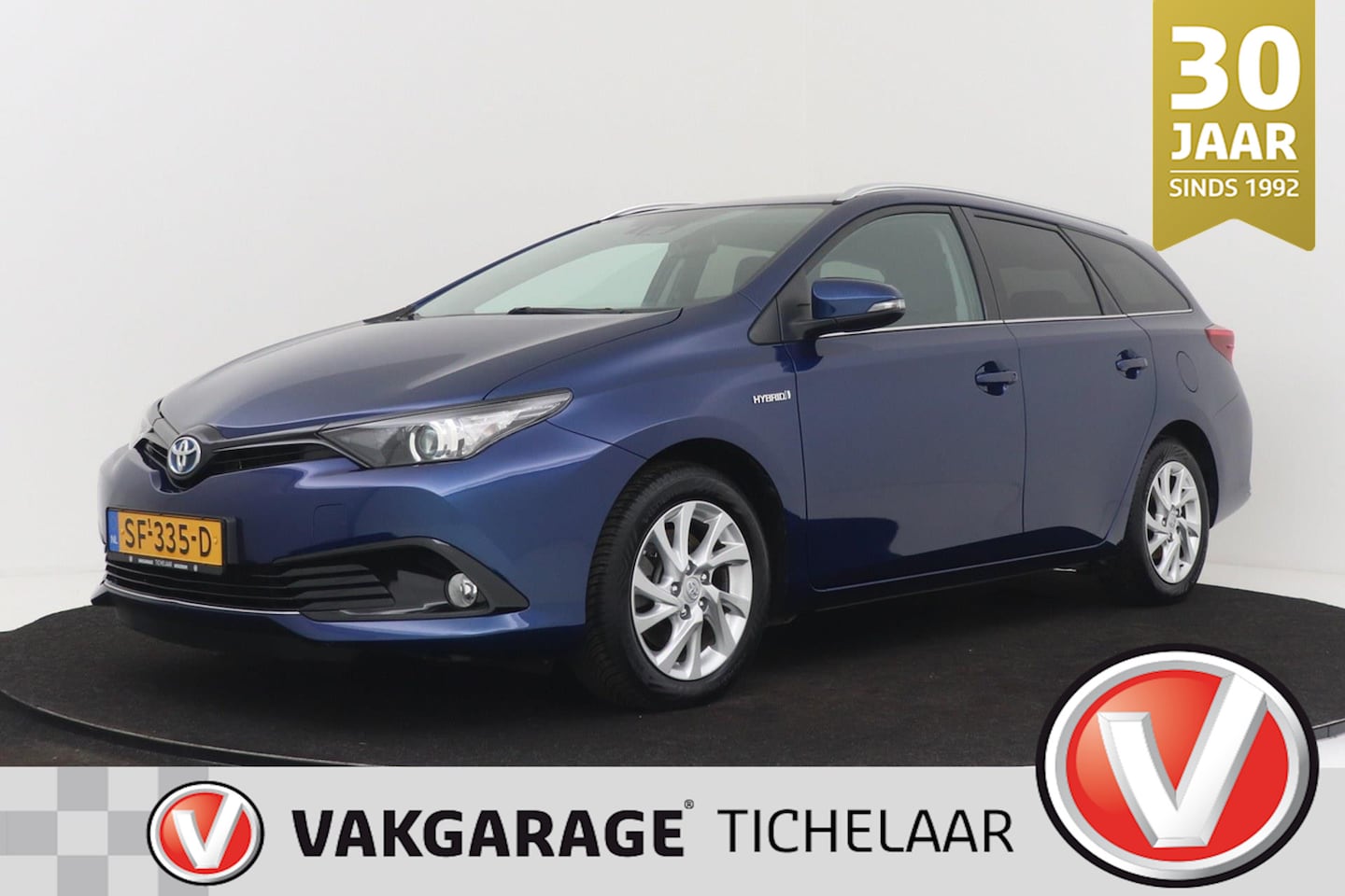 Toyota Auris Touring Sports - 1.8 Hybrid Dynamic | Org NL | Climate Control | Camera | Cruise Control | - AutoWereld.nl