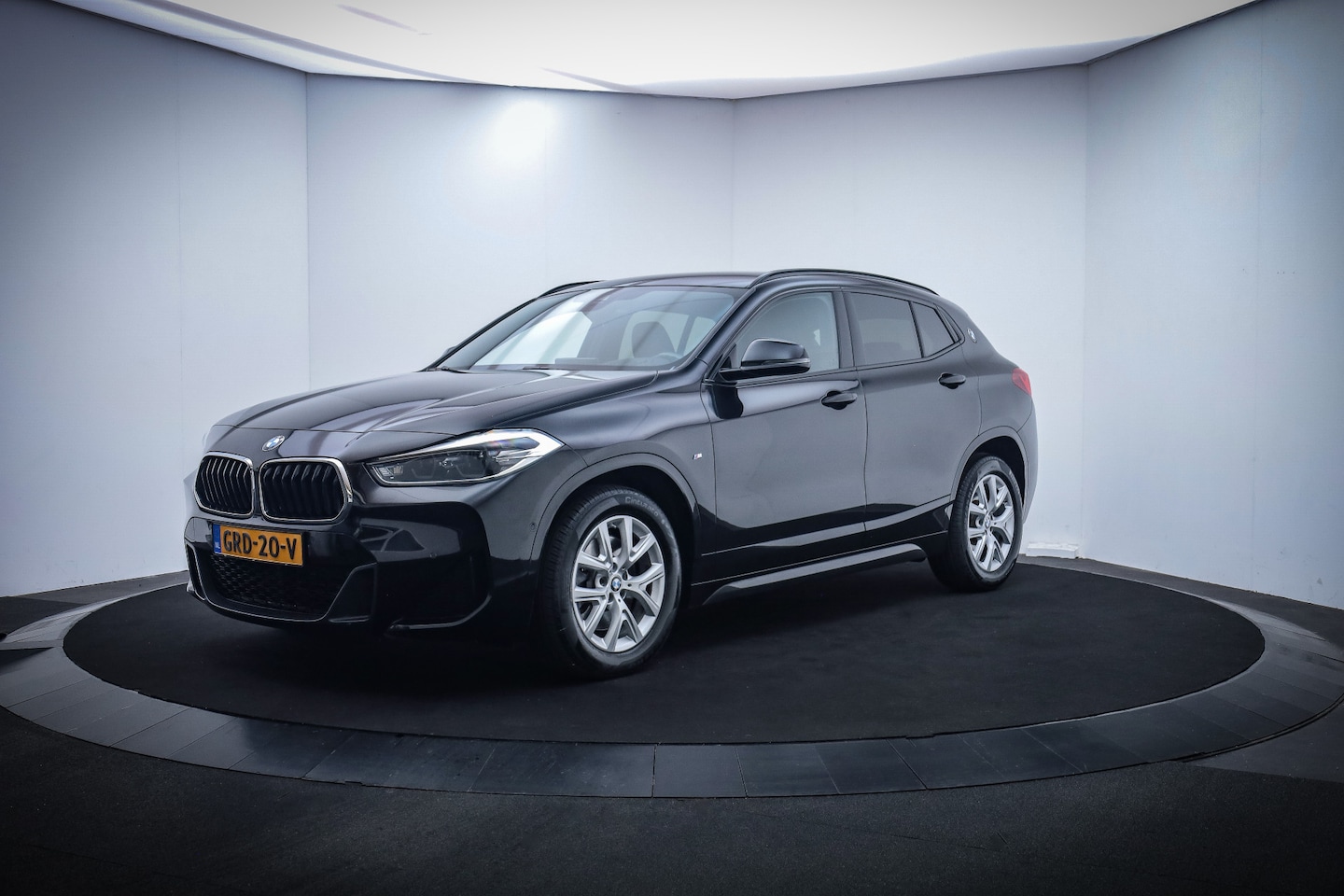 BMW X2 - 20iA M-SPORT Edition FULL LED/HEAD UP/HALF LEDER/NAVI/STOELVERW./ AFN TREKHAAK/DAB+/PDC V+ - AutoWereld.nl