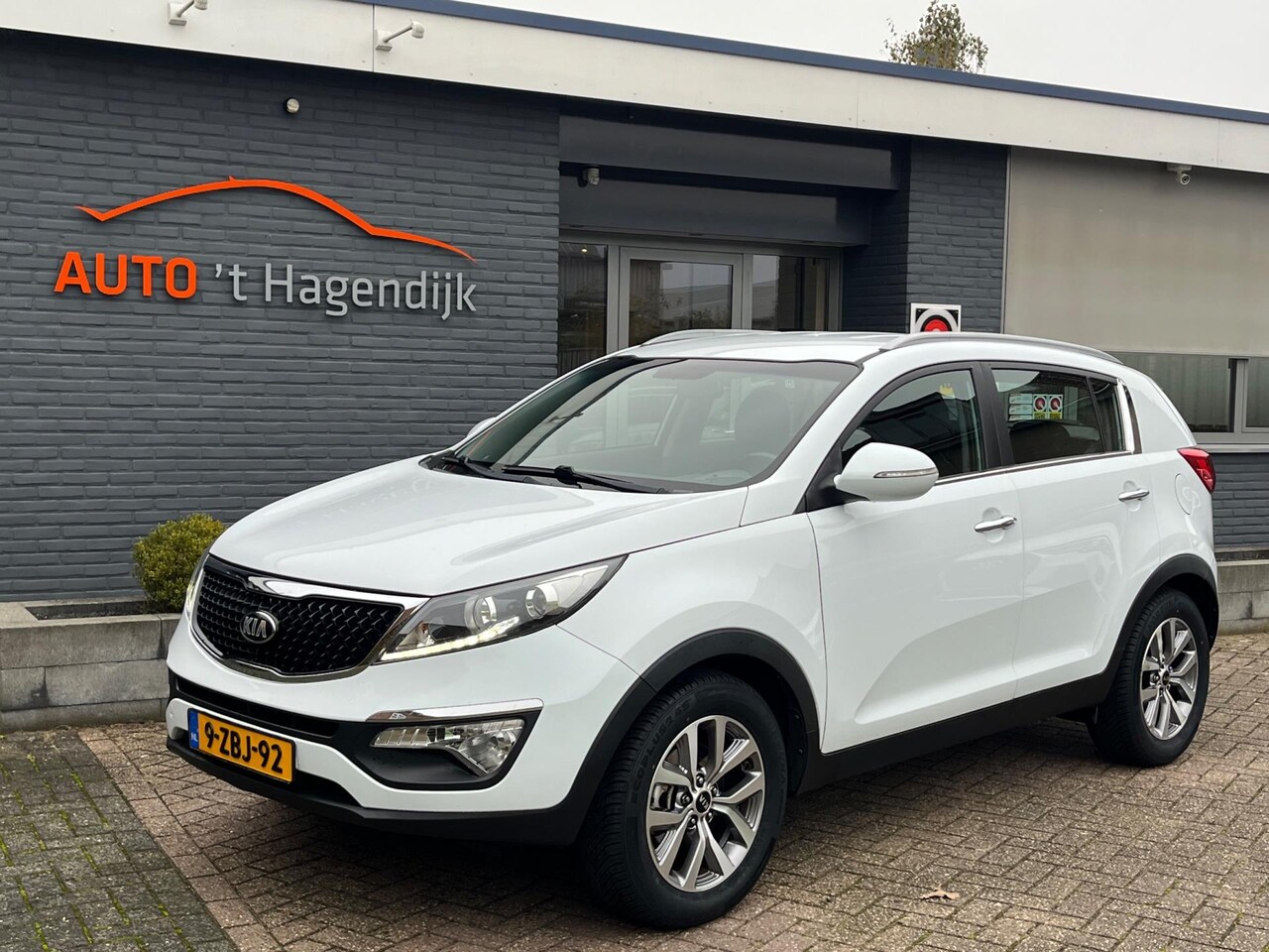 Kia Sportage - 1.6 GDI BusinessLine navi camera clima NAP NL-auto - AutoWereld.nl