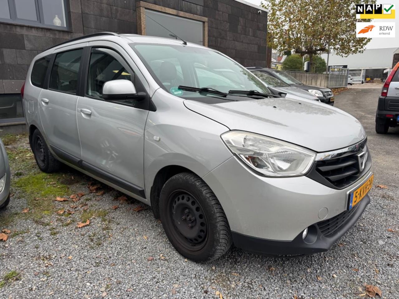 Dacia Lodgy - 1.2 TCe Lauréate 5p. airco - AutoWereld.nl