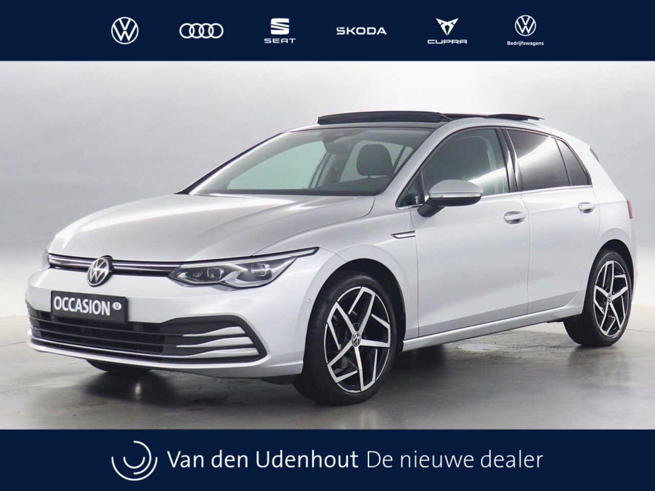 Volkswagen Golf - 1.5 TSI 130pk First Edition / Panoramadak / Standkachel / Head-up Display / Massage + Wint - AutoWereld.nl