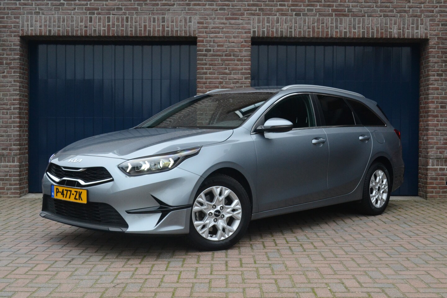 Kia Cee'd Sportswagon - Ceed 1.0 T-GDi DynamicLine | Camera | Carplay | Navigatie | Privacy glas - AutoWereld.nl