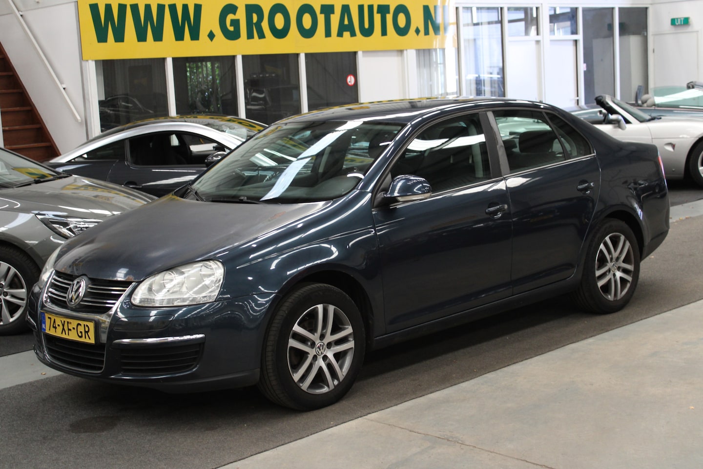 Volkswagen Jetta - 1.6 Trendline Airco, Cruise control, Trekhaak - AutoWereld.nl